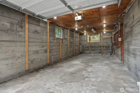 6519 40th Avenue NE Seattle WA 98115