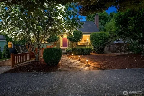 6519 40th Avenue NE Seattle WA 98115