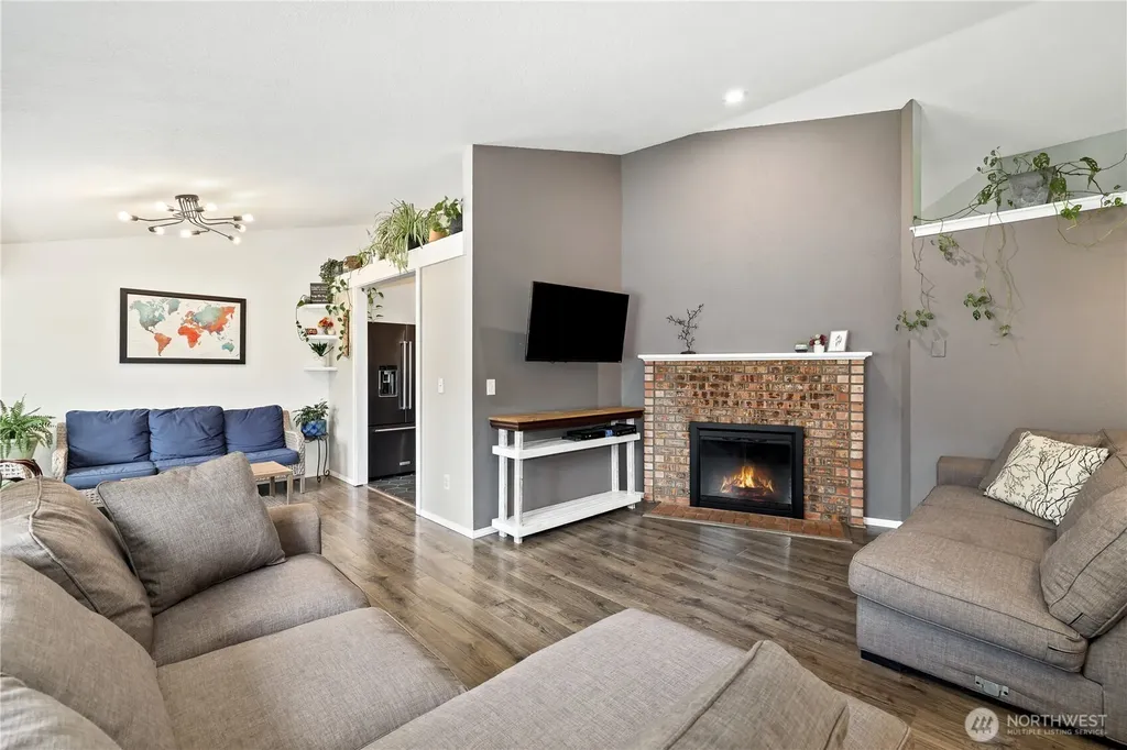 3007 23rd Avenue Ct SE Puyallup WA 98374