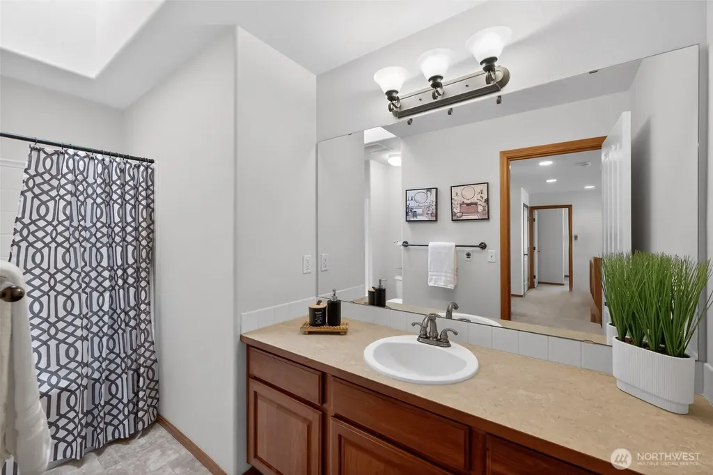 35099 41st Place S Auburn WA 98001