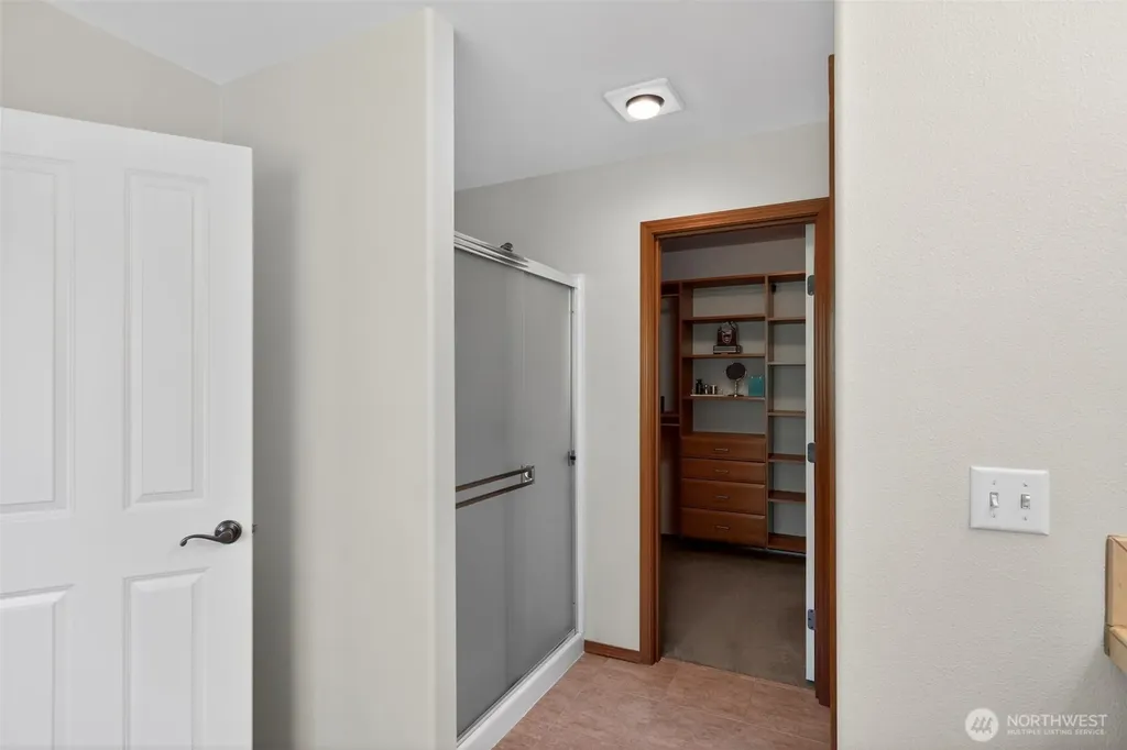 35099 41st Place S Auburn WA 98001