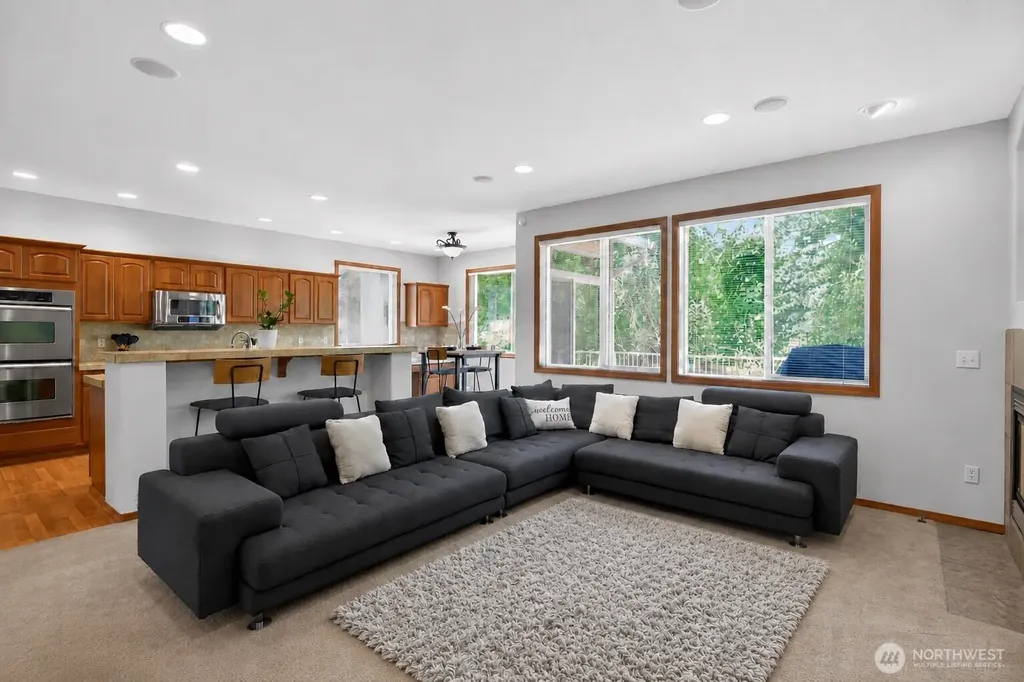 35099 41st Place S Auburn WA 98001