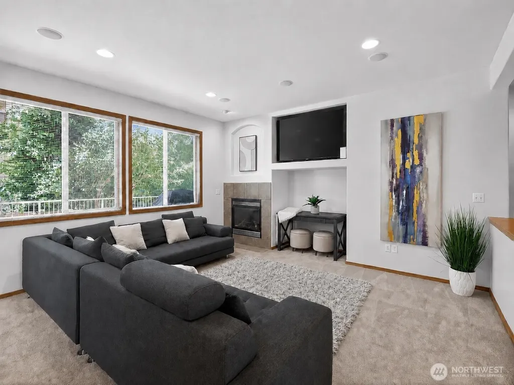 35099 41st Place S Auburn WA 98001