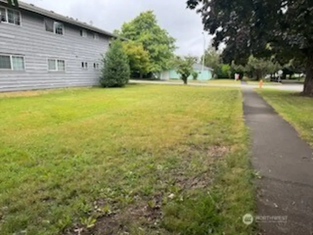 1269 8th Avenue Longview WA 98632