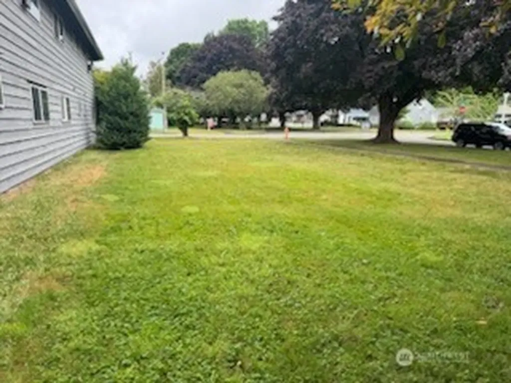 1269 8th Avenue Longview WA 98632