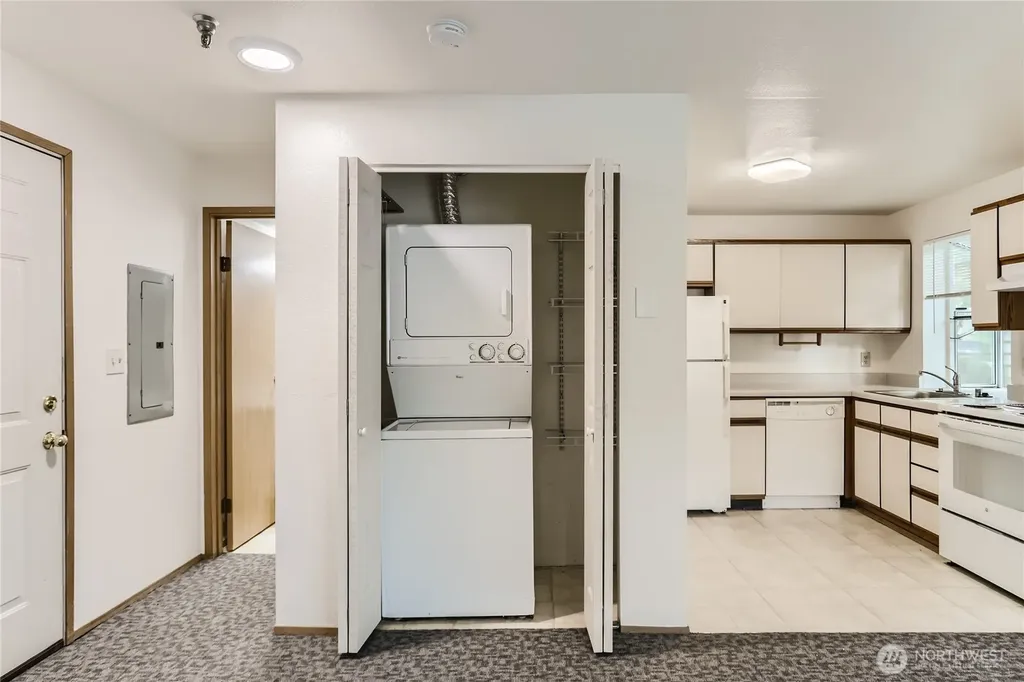 8848 Stone Avenue N Seattle WA 98103