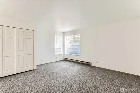 8848 Stone Avenue N Seattle WA 98103