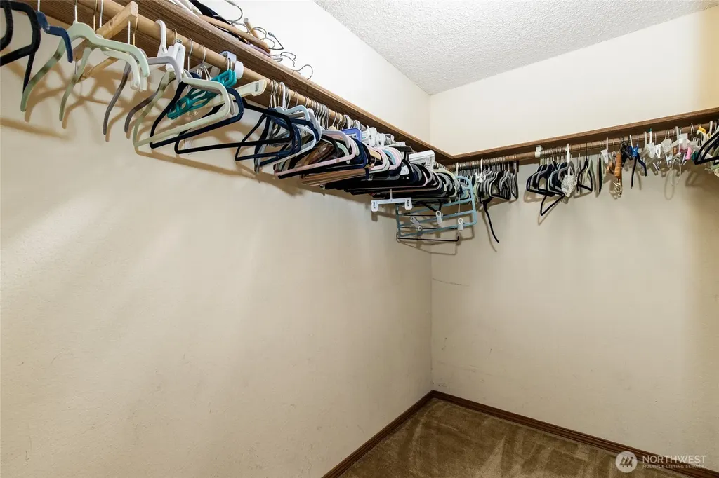 21136 NE 16th Street Sammamish WA 98074