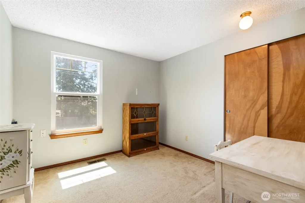 21136 NE 16th Street Sammamish WA 98074