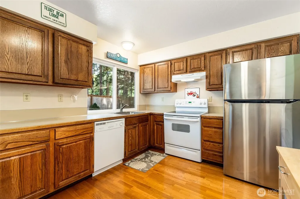 21136 NE 16th Street Sammamish WA 98074