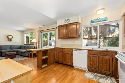 21136 NE 16th Street Sammamish WA 98074