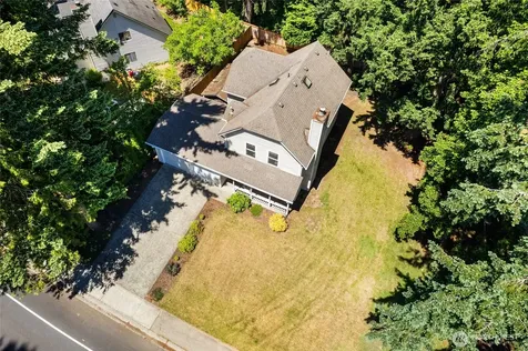 21136 NE 16th Street Sammamish WA 98074