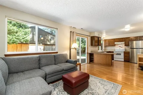 21136 NE 16th Street Sammamish WA 98074