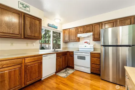 21136 NE 16th Street Sammamish WA 98074