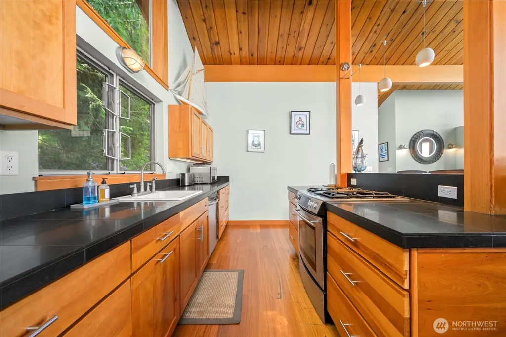 295 Raccoon Point Road Orcas Island WA 98245
