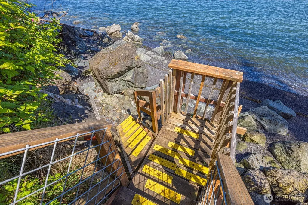 295 Raccoon Point Road Orcas Island WA 98245