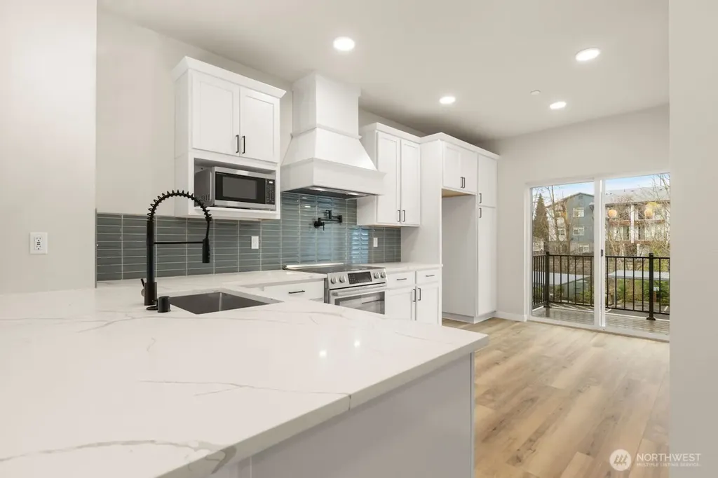 16823 Alder Way Lynnwood WA 98037