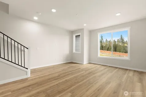 16823 Alder Way Lynnwood WA 98037
