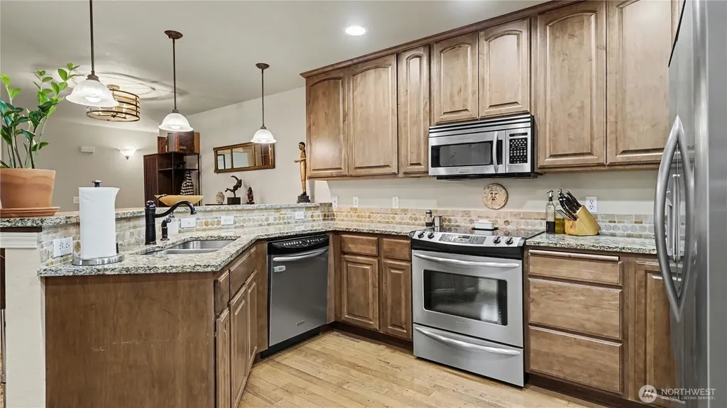 21900 SE 242nd Street Maple Valley WA 98038