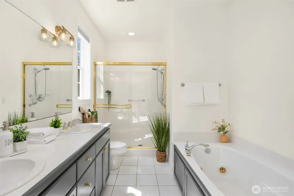 5778 Wimsey Lane NE Bainbridge Island WA 98110