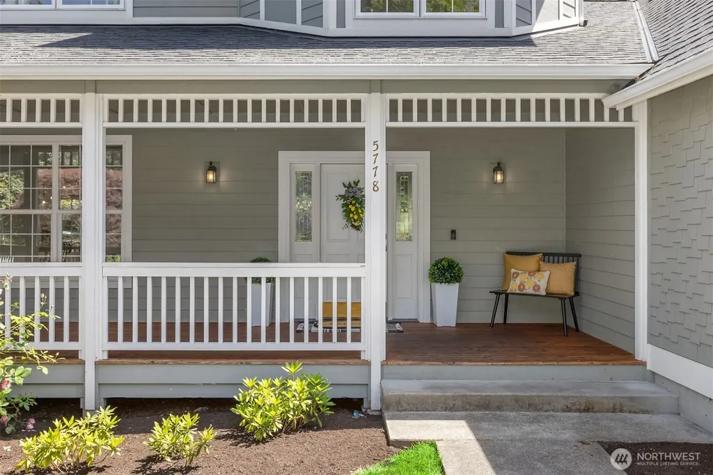 5778 Wimsey Lane NE Bainbridge Island WA 98110