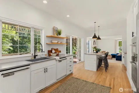 5778 Wimsey Lane NE Bainbridge Island WA 98110