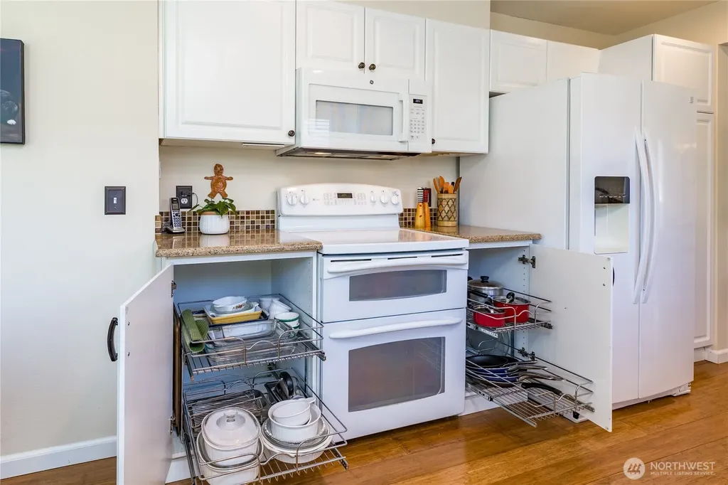 6112 Nathan Way SE Auburn WA 98092