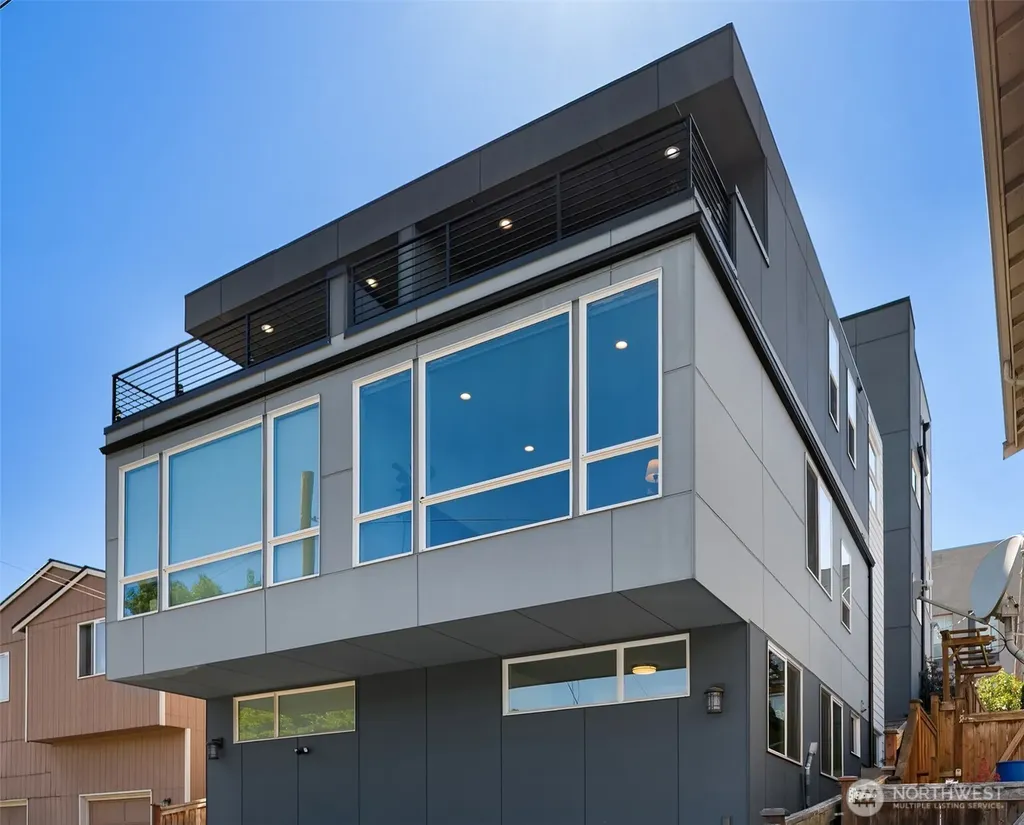 5562 15th Avenue S Seattle WA 98108