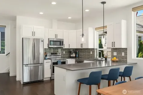 5562 15th Avenue S Seattle WA 98108