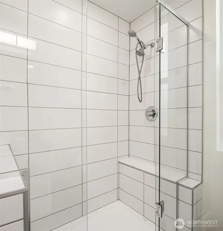 5562 15th Avenue S Seattle WA 98108