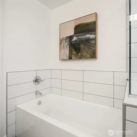 5562 15th Avenue S Seattle WA 98108