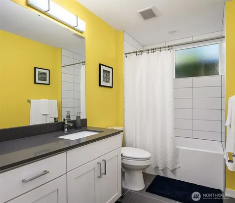 5562 15th Avenue S Seattle WA 98108