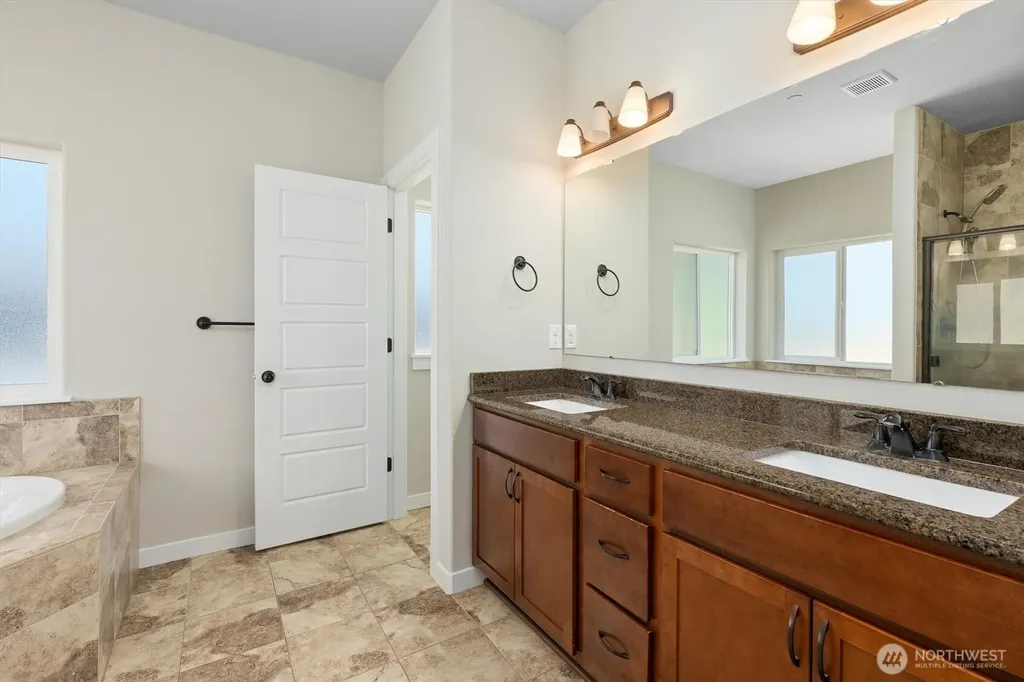3210 14th Street Pl SW Puyallup WA 98374