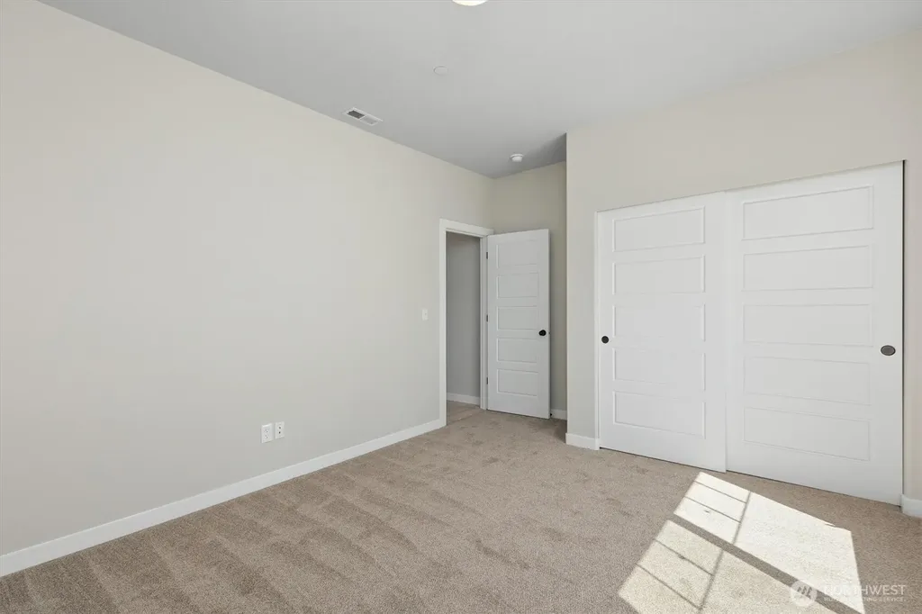 3210 14th Street Pl SW Puyallup WA 98374