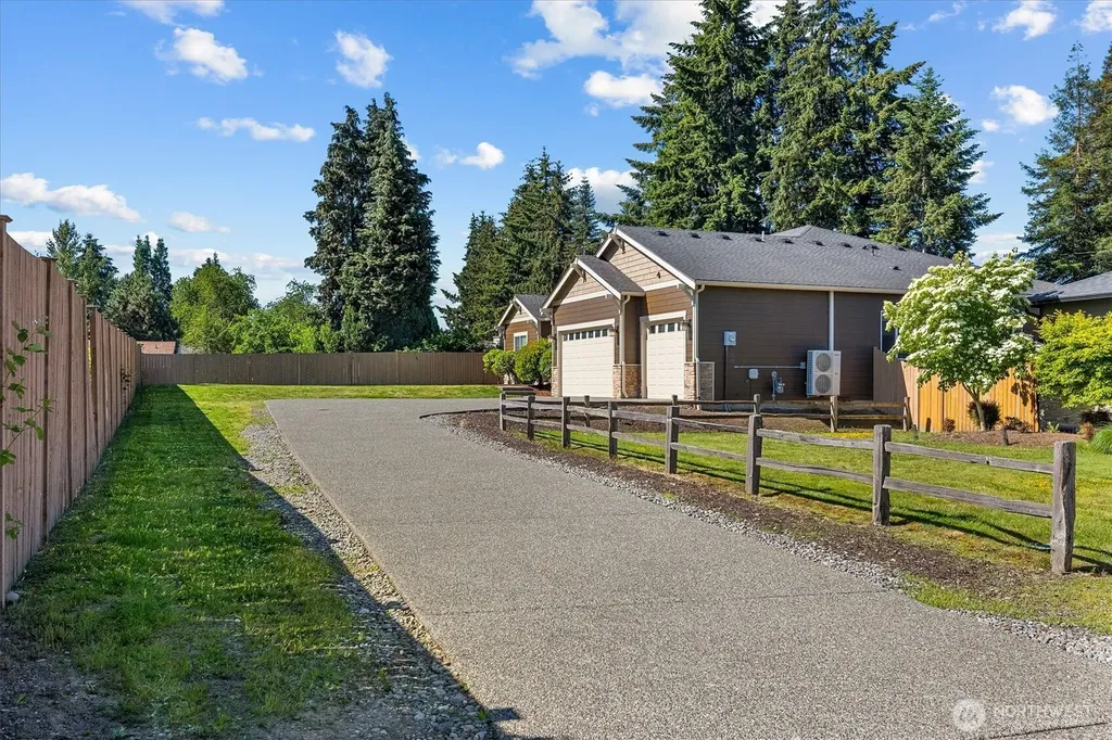 3210 14th Street Pl SW Puyallup WA 98374