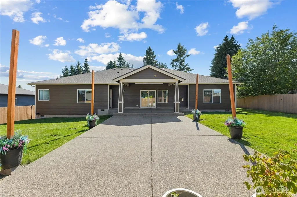 3210 14th Street Pl SW Puyallup WA 98374