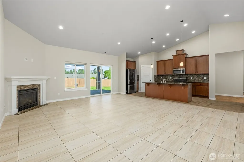 3210 14th Street Pl SW Puyallup WA 98374