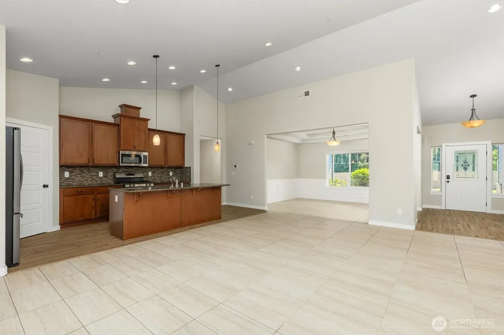 3210 14th Street Pl SW Puyallup WA 98374