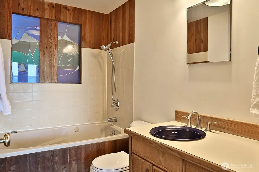 91 Brackenwood Avenue Langley WA 98260