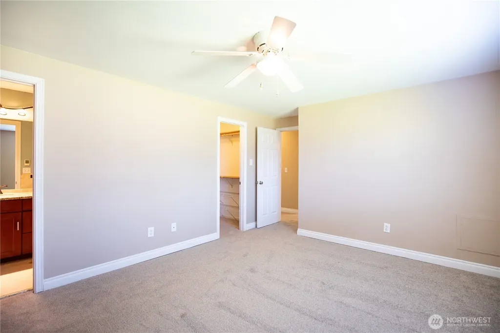 1917 9th Avenue Ct SE Puyallup WA 98372