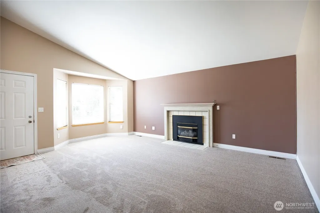 1917 9th Avenue Ct SE Puyallup WA 98372