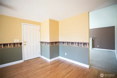 1917 9th Avenue Ct SE Puyallup WA 98372