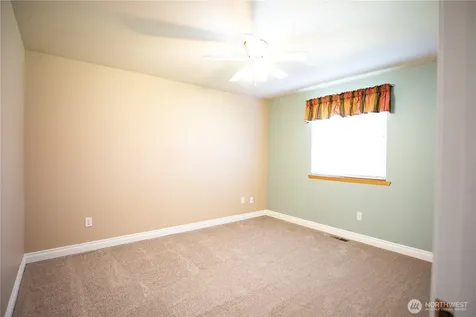 1917 9th Avenue Ct SE Puyallup WA 98372