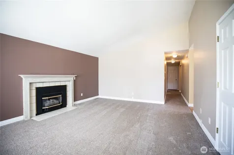 1917 9th Avenue Ct SE Puyallup WA 98372