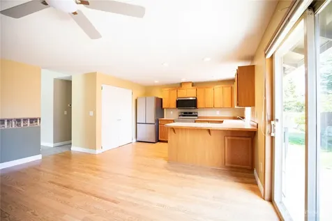 1917 9th Avenue Ct SE Puyallup WA 98372