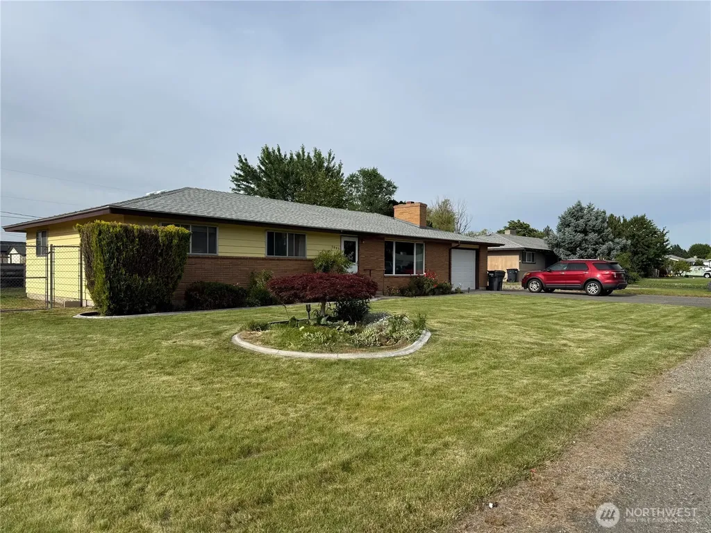 3903 W Nixon Street Pasco WA 99301