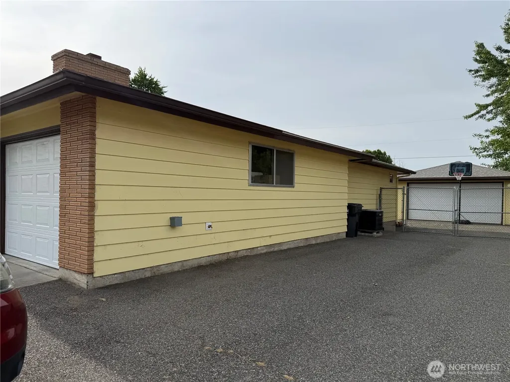 3903 W Nixon Street Pasco WA 99301