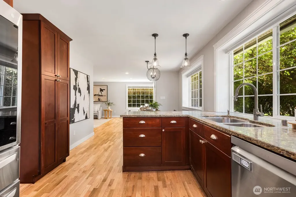 7441 NE 145th Street Kirkland WA 98034