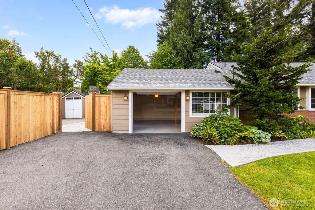 7441 NE 145th Street Kirkland WA 98034