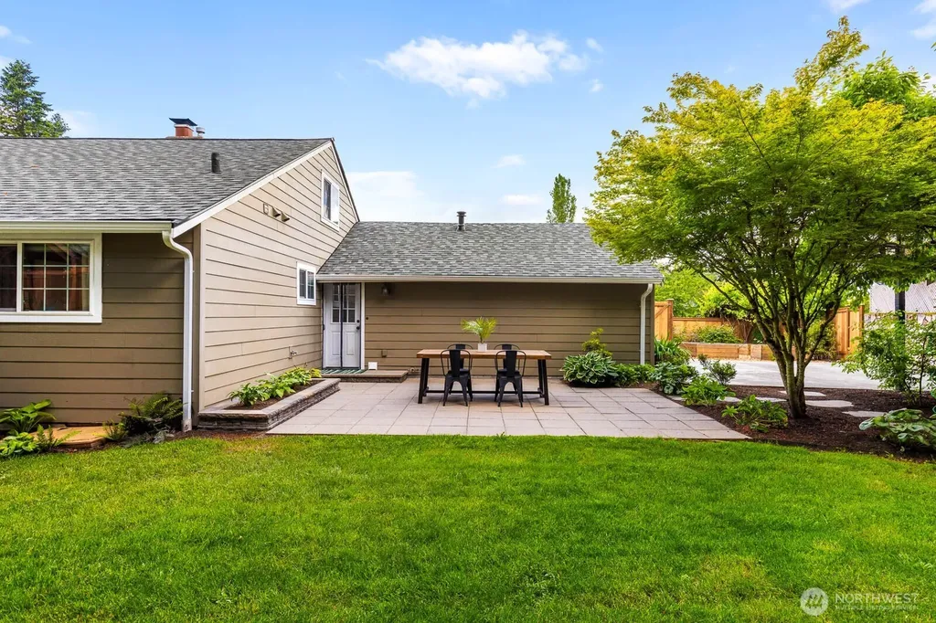 7441 NE 145th Street Kirkland WA 98034